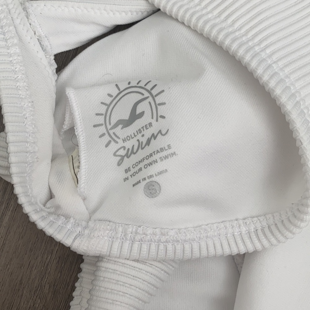 White Bikini - image 4